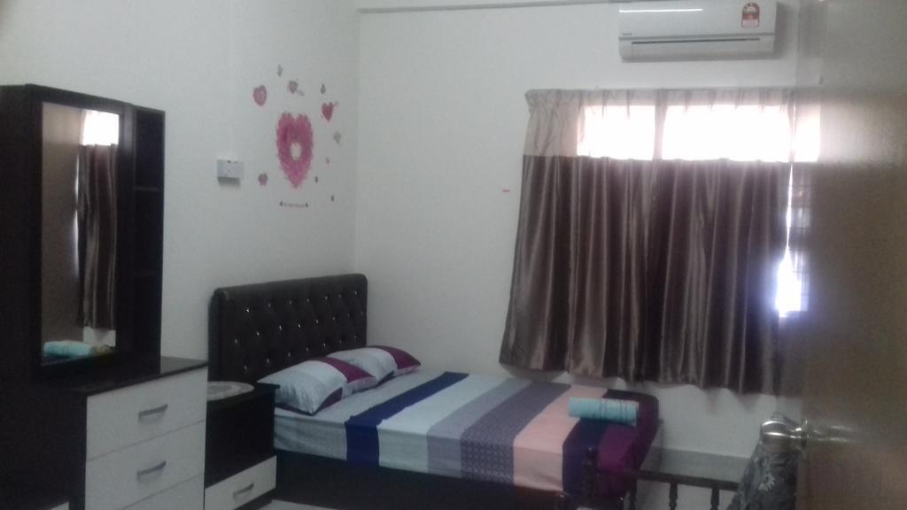 Homestay Permai 8 산다칸 외부 사진